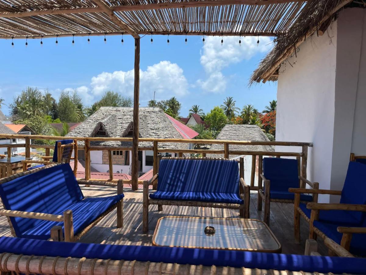 Babalao Hotel 3*